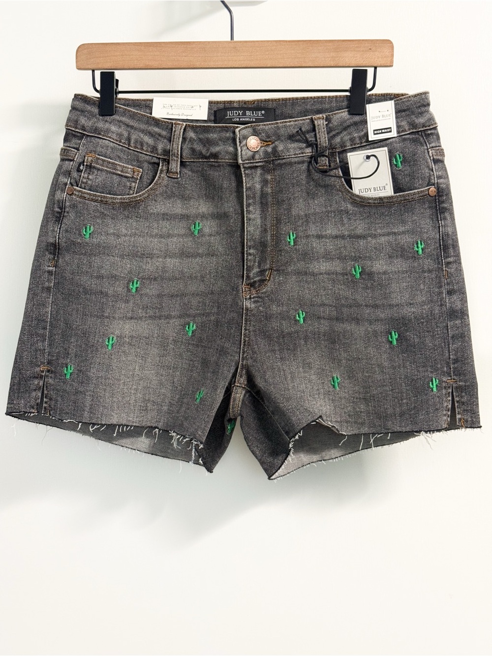 Judy Blue Cactus Embroidered High Waist Denim Shorts XL NWT